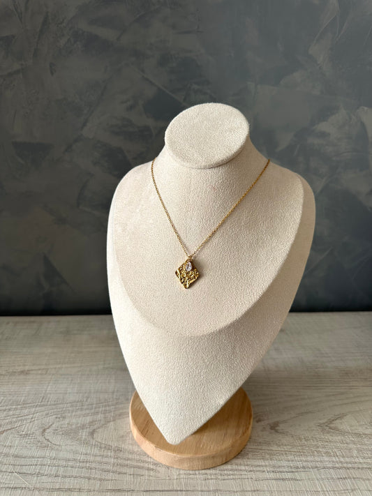 Collar Elegancia Pura
