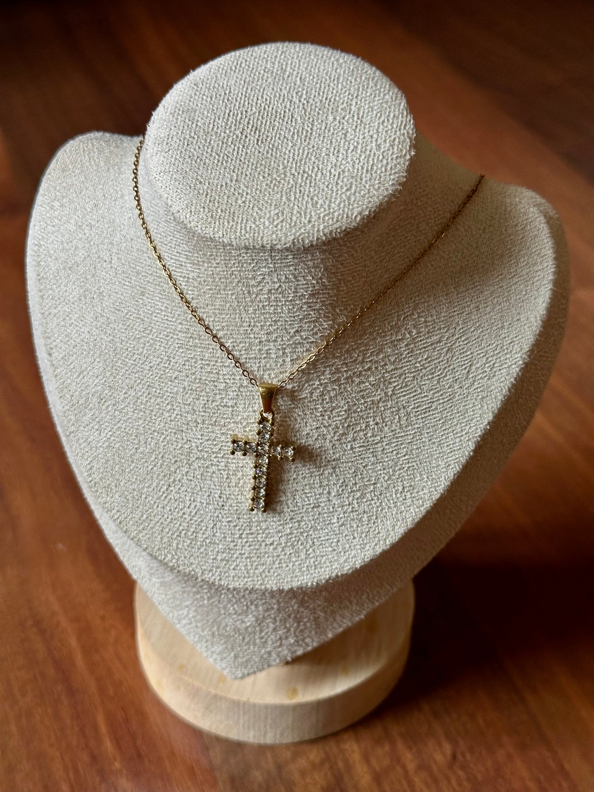 Collar Cruz Dorada