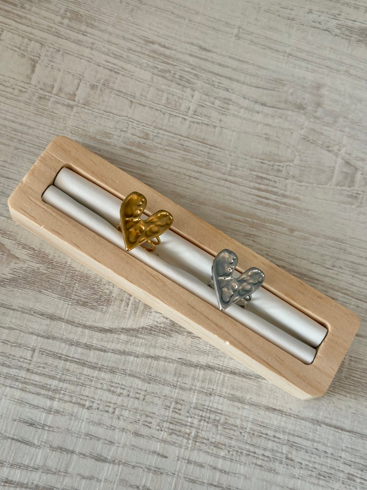 Anillo Cora