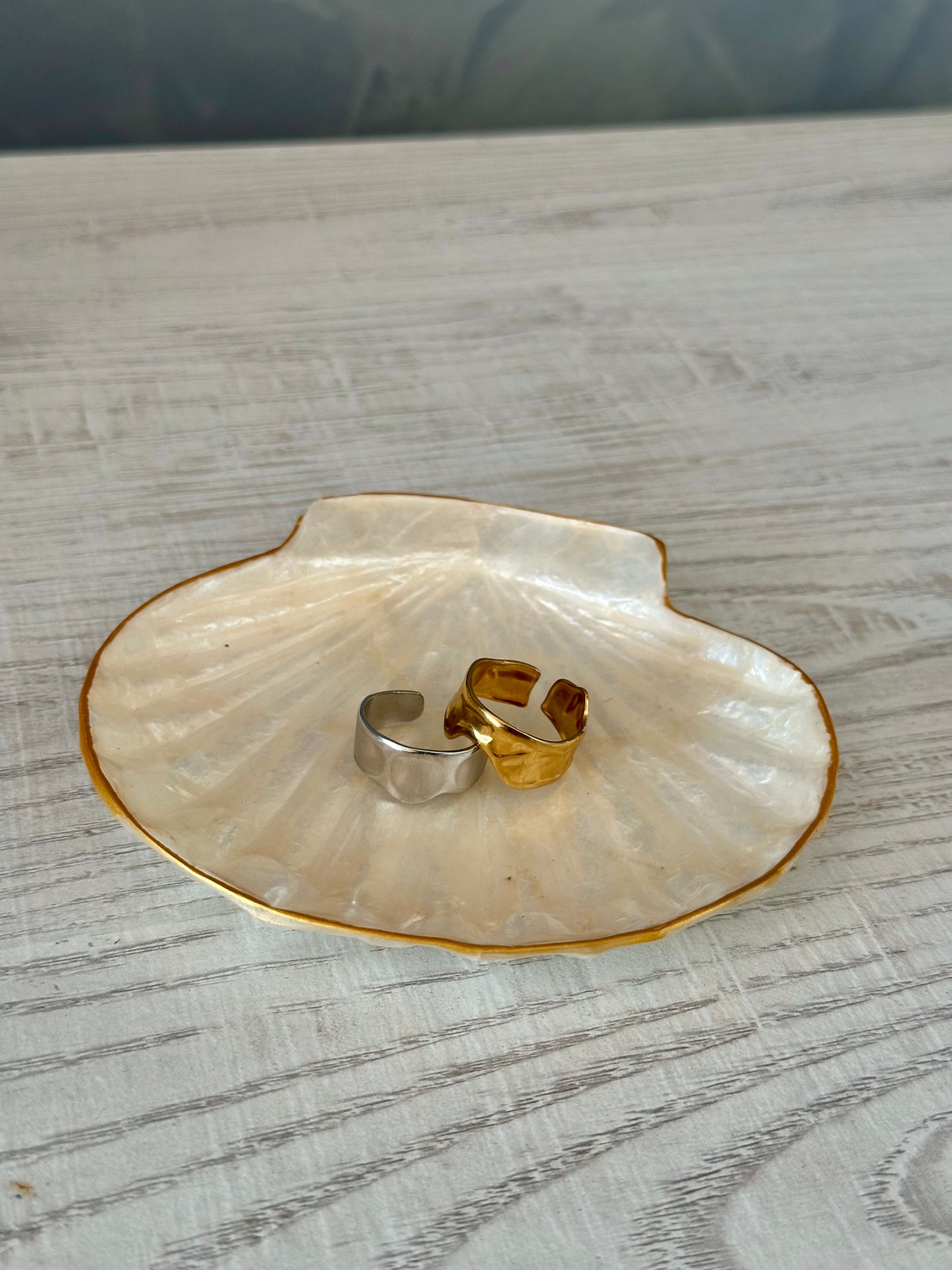 Anillo Luzía