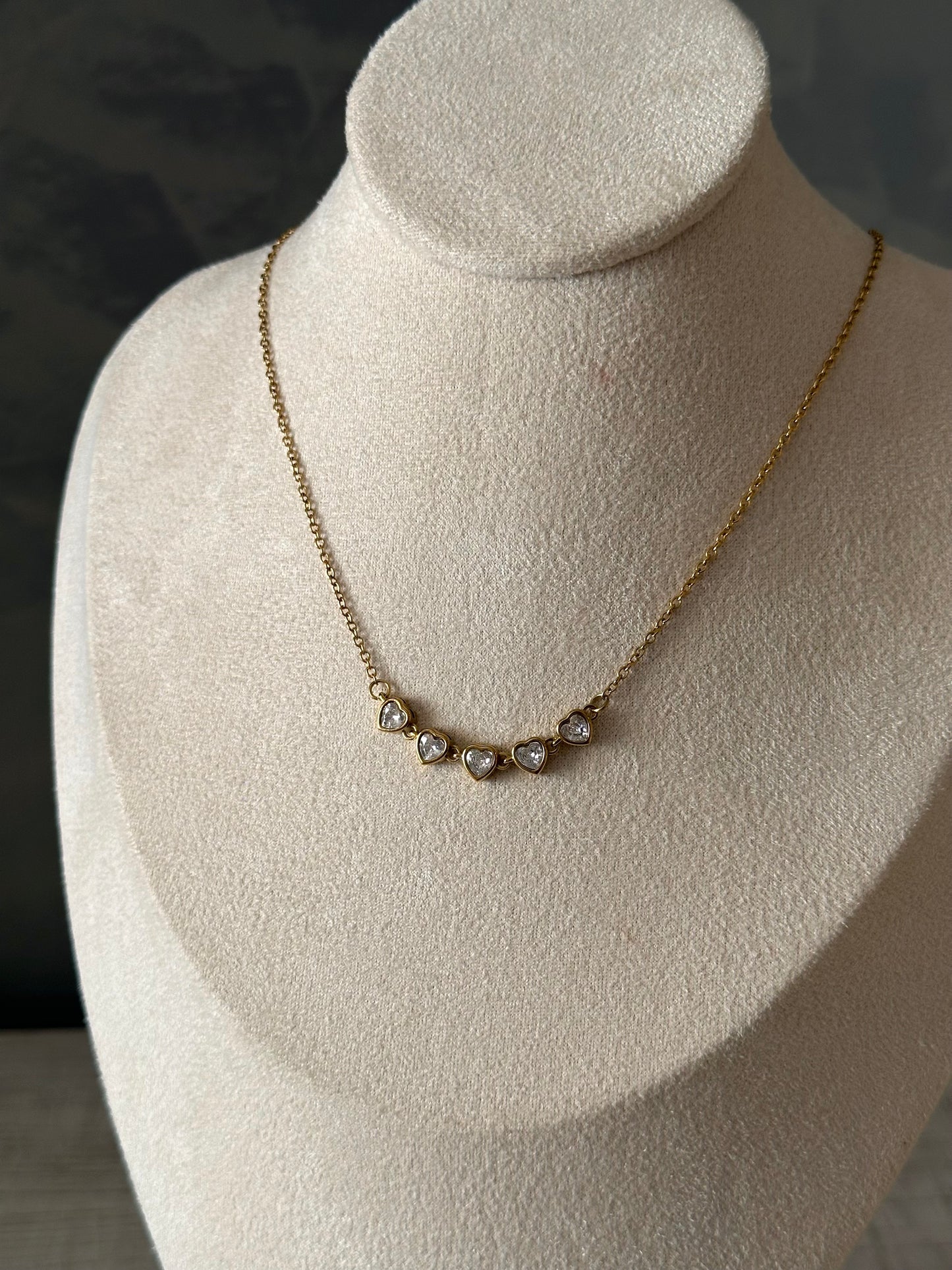 Collar Cinco Corazones