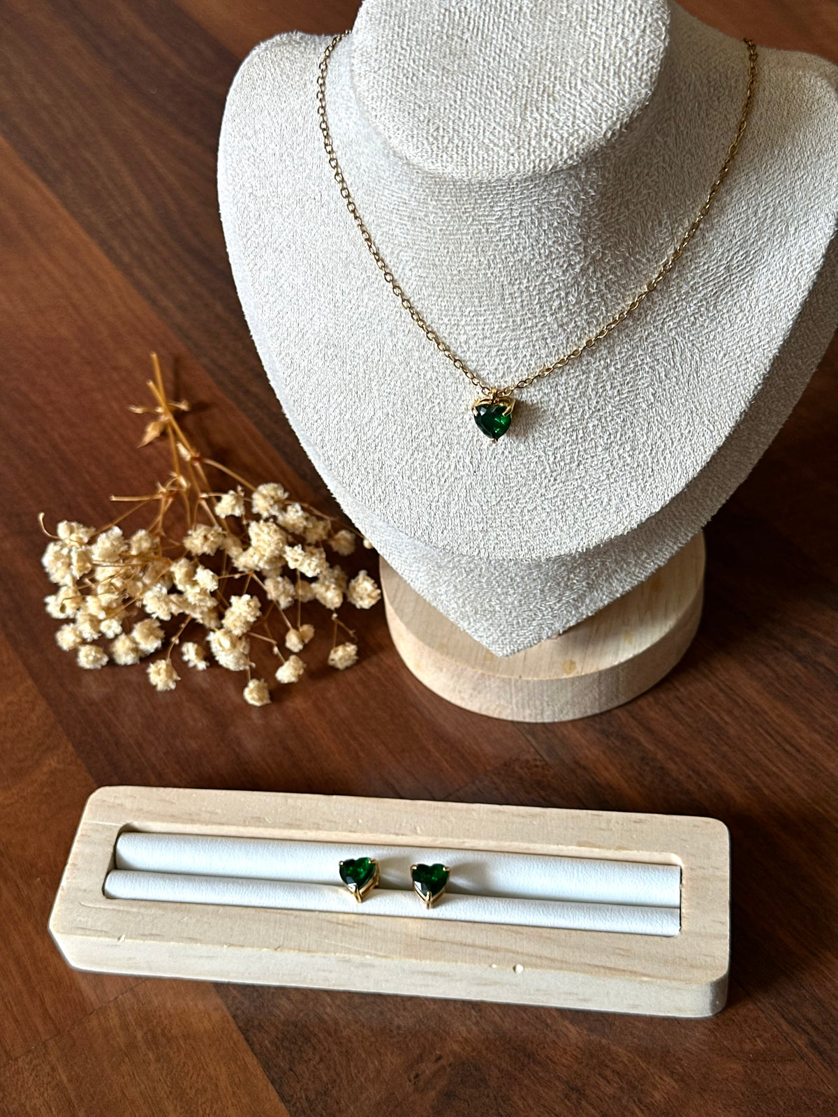 Conjunto Verdia (Collar + Pendientes)