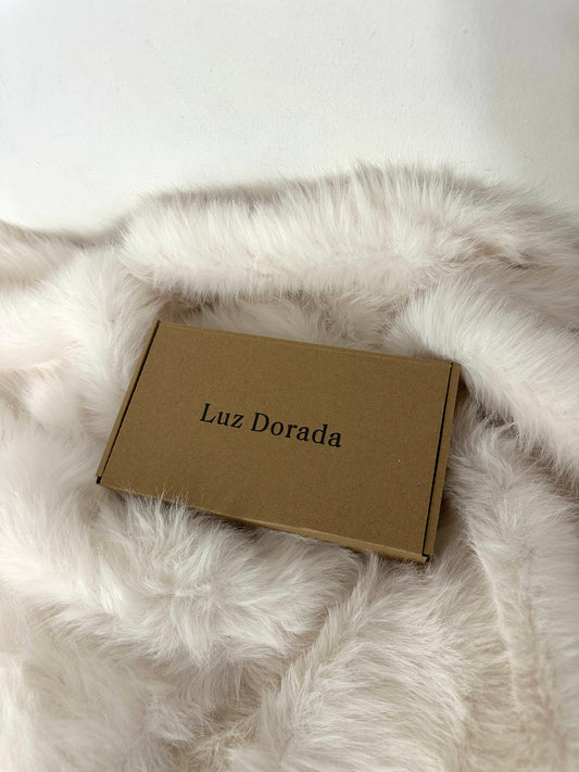 Mystery Box Luz Dorada