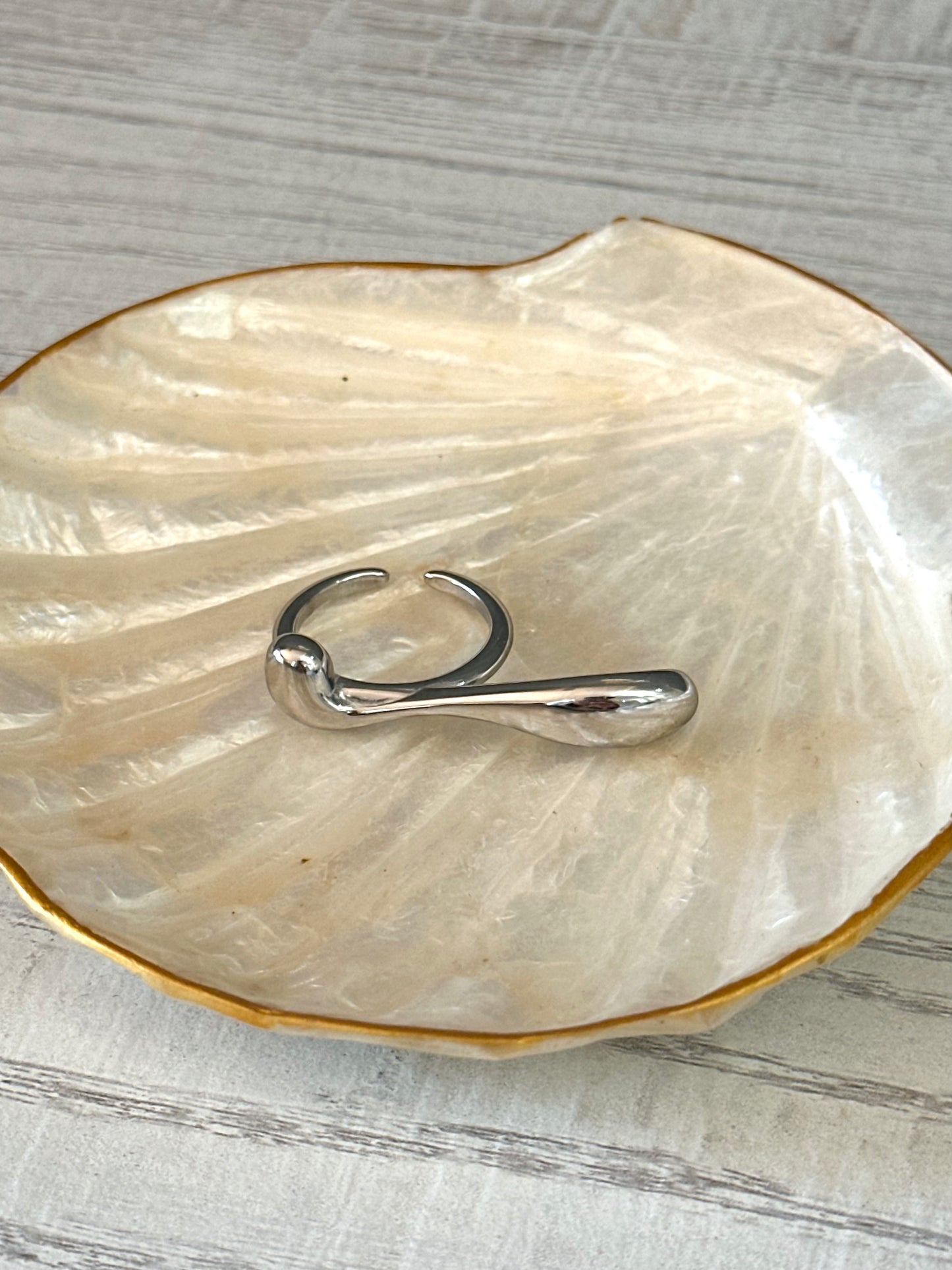 Anillo Delva